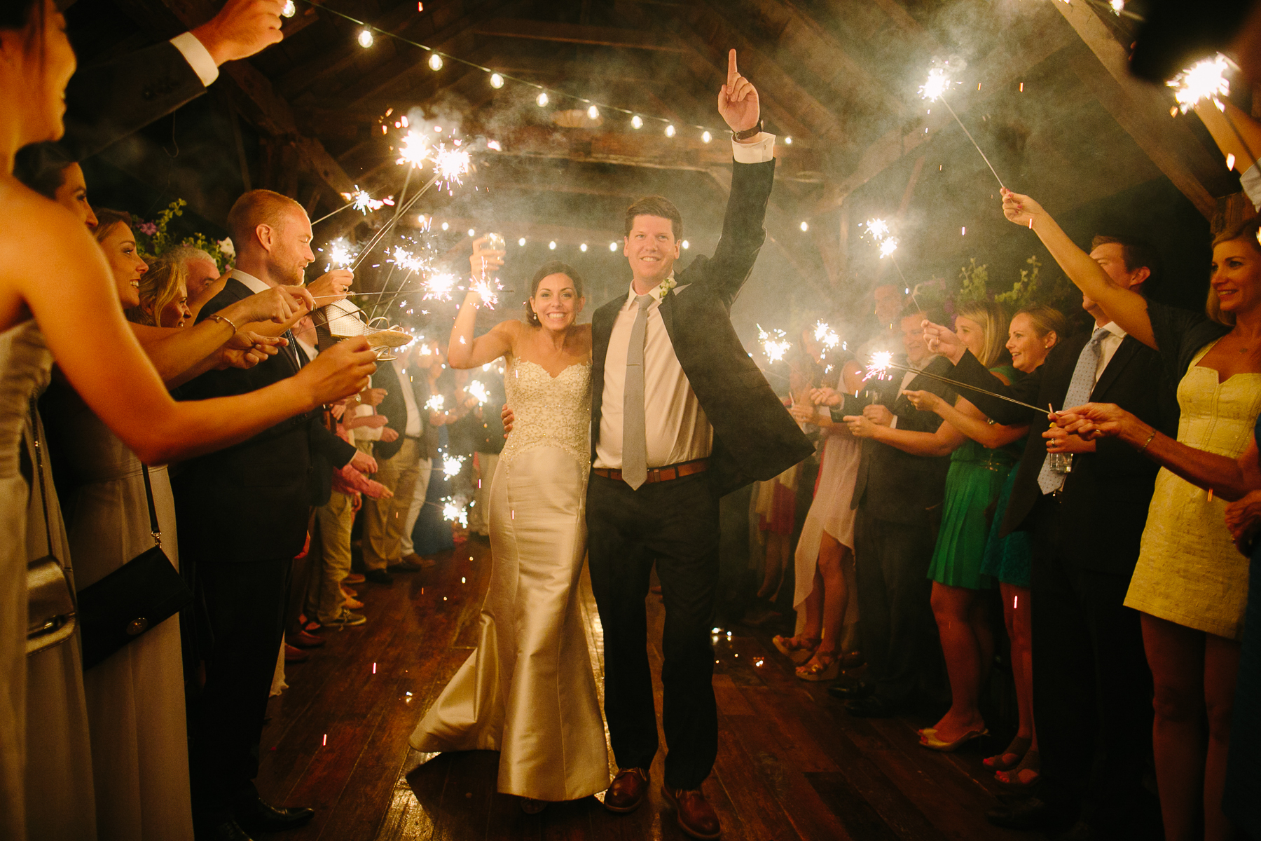 Como Escolher o Entretenimento Perfeito para seu Casamento Noturno