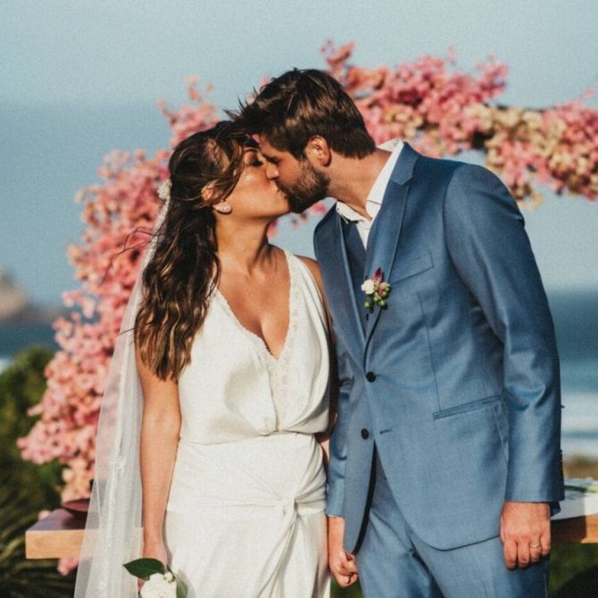 Acessórios que complementam seu look de casamento à tarde