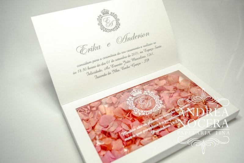 Os 5 Estilos de Convite de Casamento Mais Populares em 2024