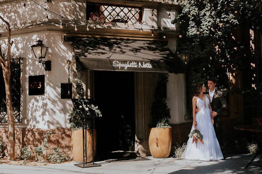 casamento em bistrô vs casamento em salão