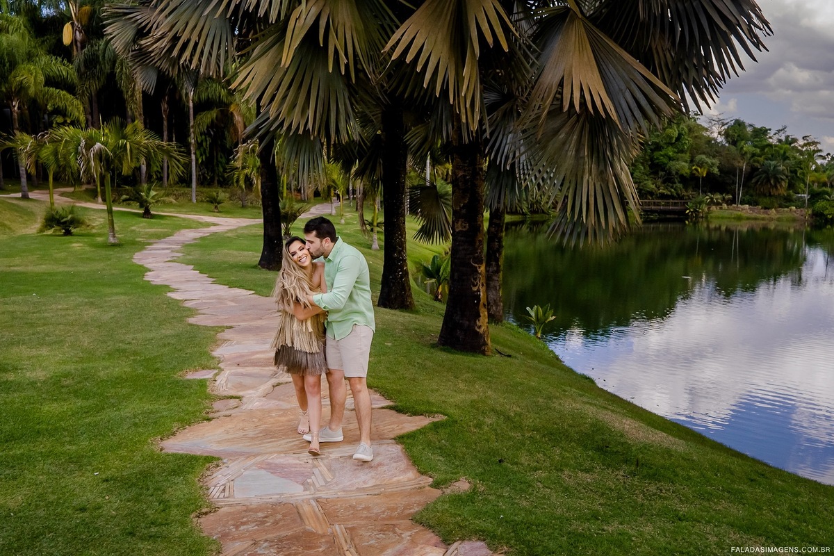 custo médio casamento Inhotim