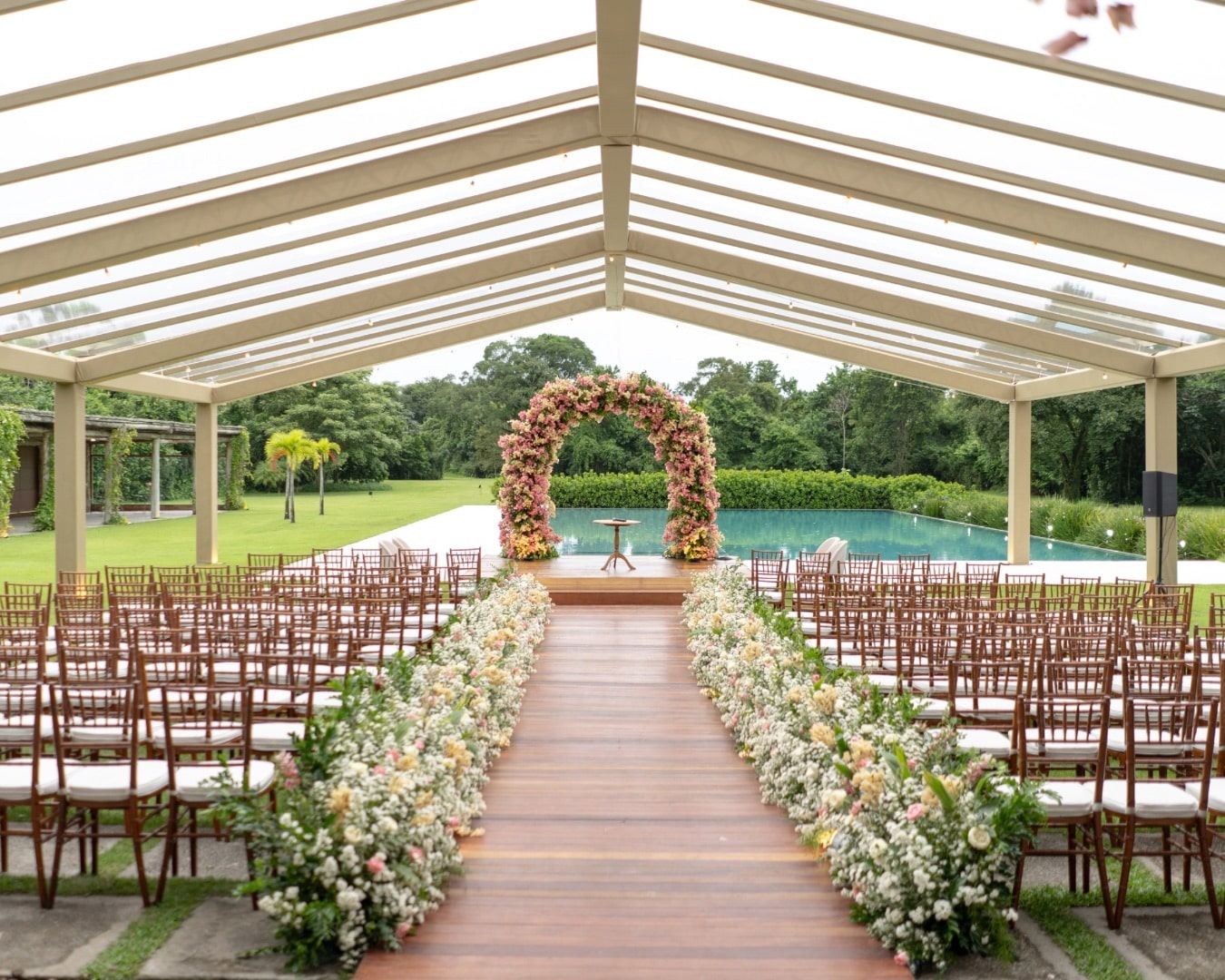 Pintura ao Vivo no Casamento: Uma Experiência Inesquecível