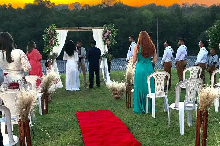 Guia Completo de Casamentos em Presidente Figueiredo: Locais e Serviços