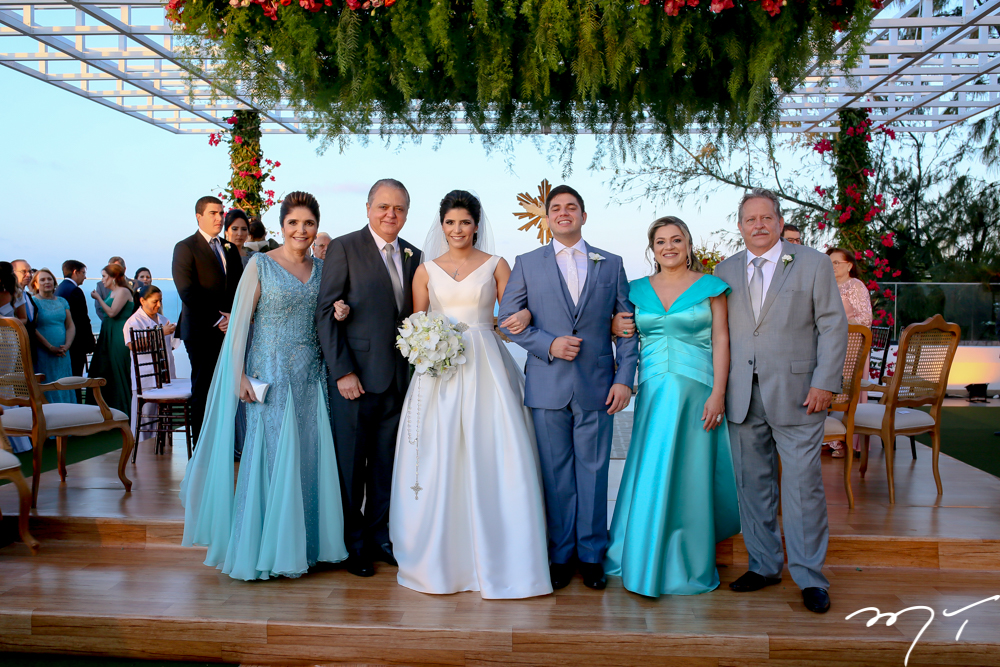 Guia Completo de Casamentos em Presidente Figueiredo: Locais e Serviços