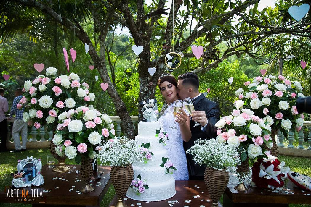 Quanto Custa Casar na Praia: Detalhamento de Orçamento para 100 Pessoas
