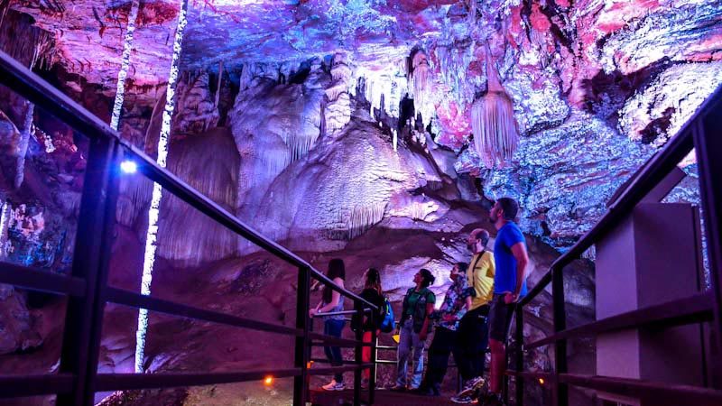 cerimônia em caverna