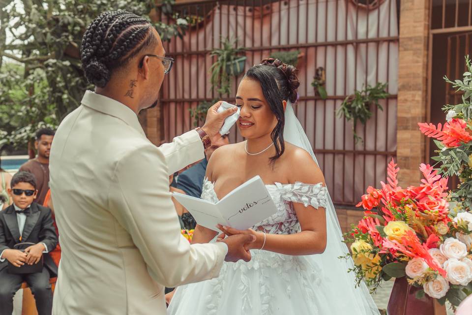 SP: Guia Completo
2. Casamento dos Sonhos em Tietê: Dicas de Buffets e Decoração
3. Igrejas Históricas em Tietê para a Cerimônia Religiosa Perfeita
4. Planejamento de Casamento em Tietê: Serviços Essenciais e Onde Encontrar
5. Guia Definitivo: Como Organizar um Casamento Inesquecível em Tietê