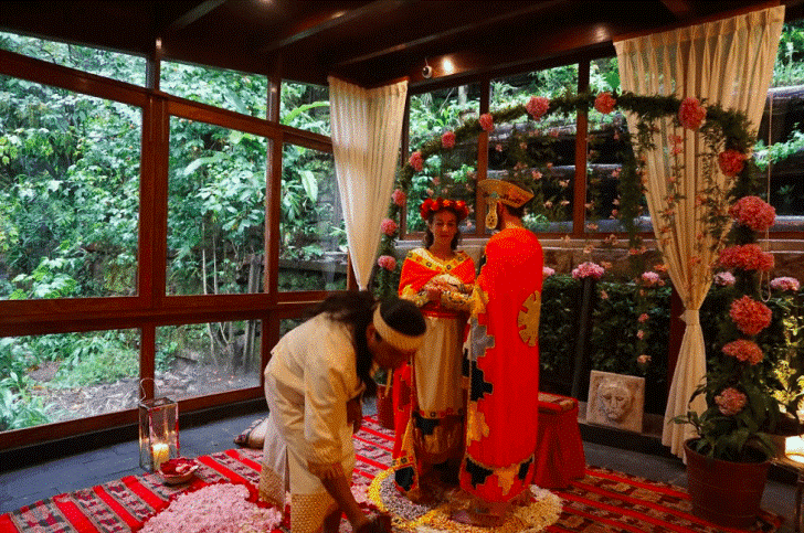 5 ideias de títulos:
1. Casamento Andino no Peru: Rituais e Significados
2. Planejando seu Destination Wedding em Cusco e Vale Sagrado
3. Documentação Essencial para Casamento Civil no Peru para Brasileiros
4. Lima: O Cenário Perfeito para Casamentos Urbanos de Luxo
5. Casamento Humanista no Peru: Uma Celebração Moderna e Personalizada