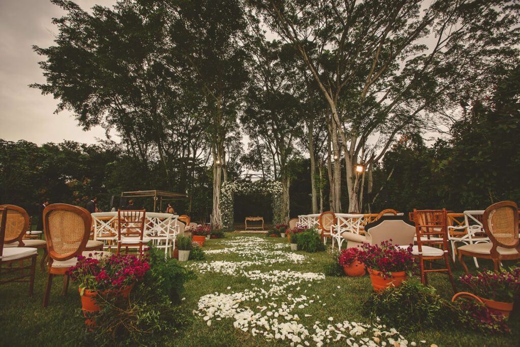 Guia completo de decoração orgânica para casamentos