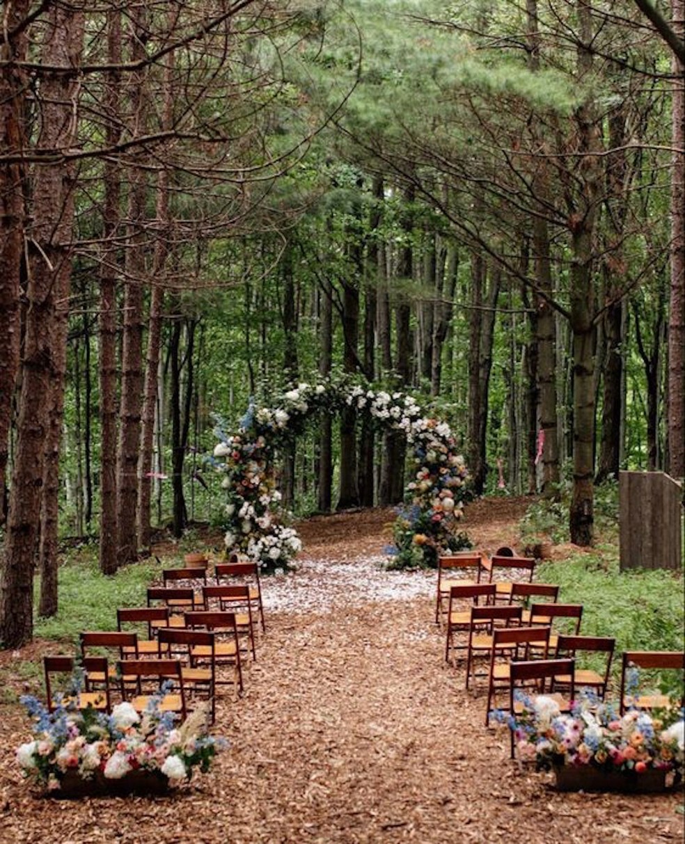 Como escolher o local perfeito para seu casamento ao ar livre