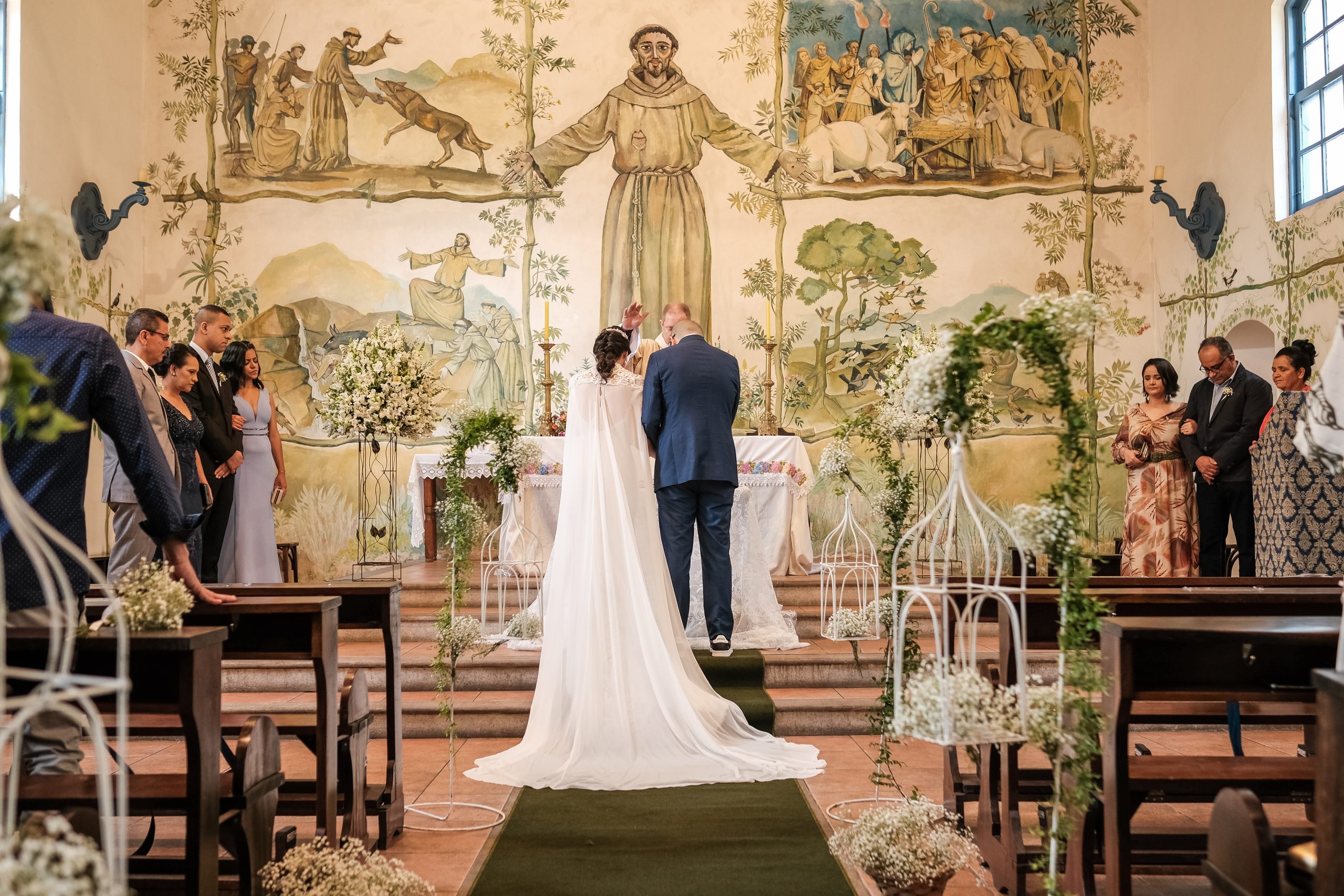 cerimônia religiosa vs. cerimônia civil: qual a melhor opção