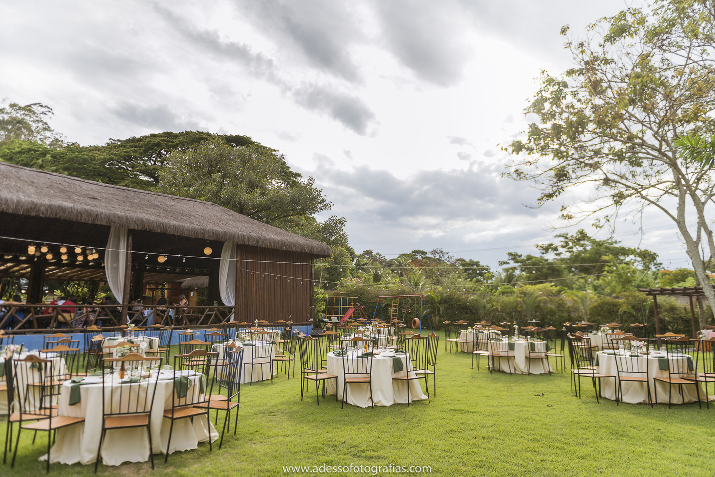Decoração rústica para casamento em chácara: ideias e tendências