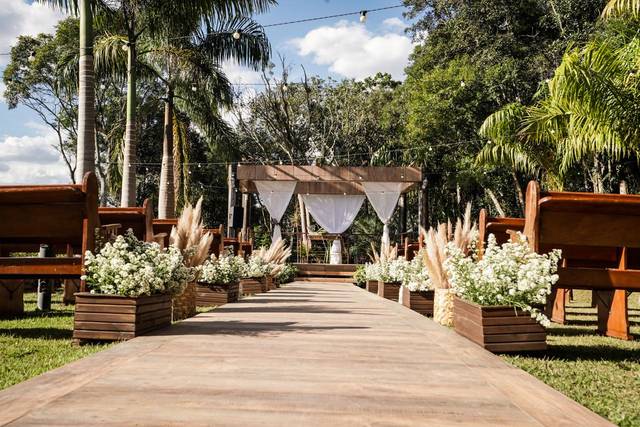 Mini-wedding em chácara: economize sem abrir mão do sonho