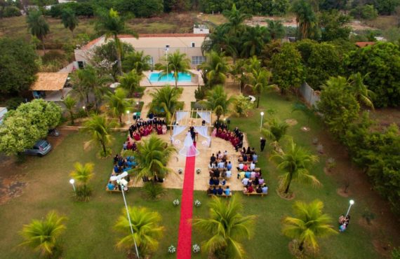 Casamento rústico em chácara