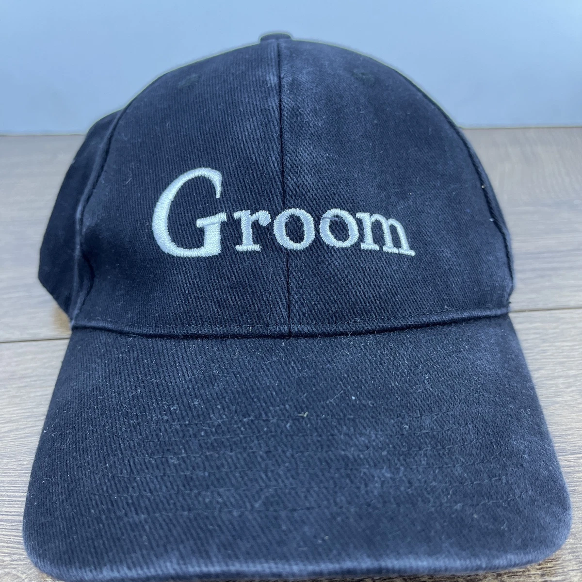 Chapéu Panamá vs. Fedora: Qual Escolher para o Seu Casamento?