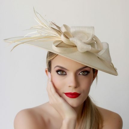 Guia Completo: Chapéus de Noivo para Cada Estilo de Casamento