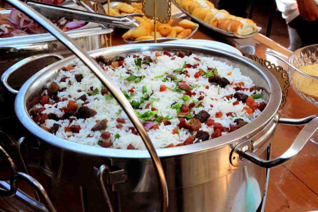 comida de boteco para casamento rústico
