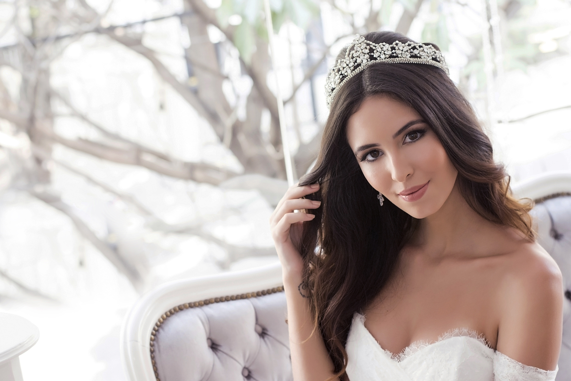 melhores joias para vestido noiva dourado