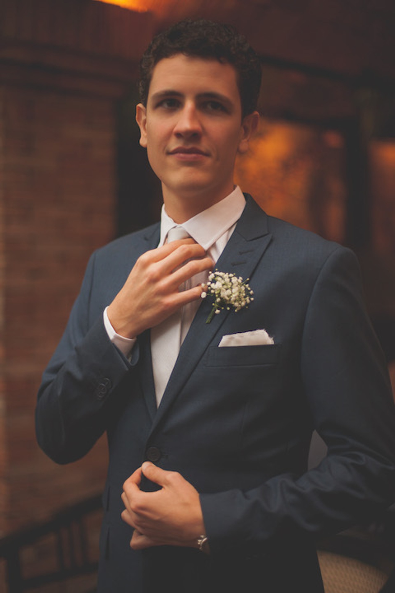 Guia Completo de Acessórios para Noivos: Do Clássico ao Moderno