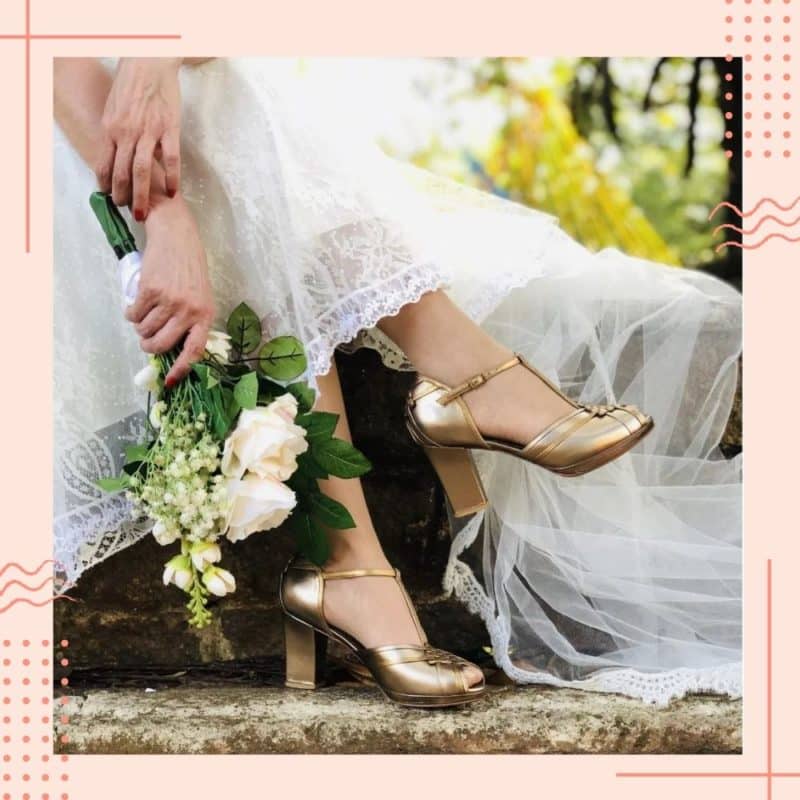 sapato nude para vestido de noiva dourado minimalista