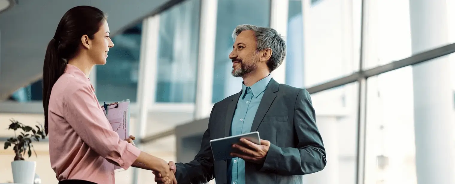 5 Dicas Essenciais para Negociar com Fornecedores
Como Construir Parcerias Duradouras com Fornecedores
Guia Completo: Técnicas de Negociação para Compradores
O Poder dos Dados na Negociação com Fornecedores
Renegociação de Contratos: Estratégias para Sucesso