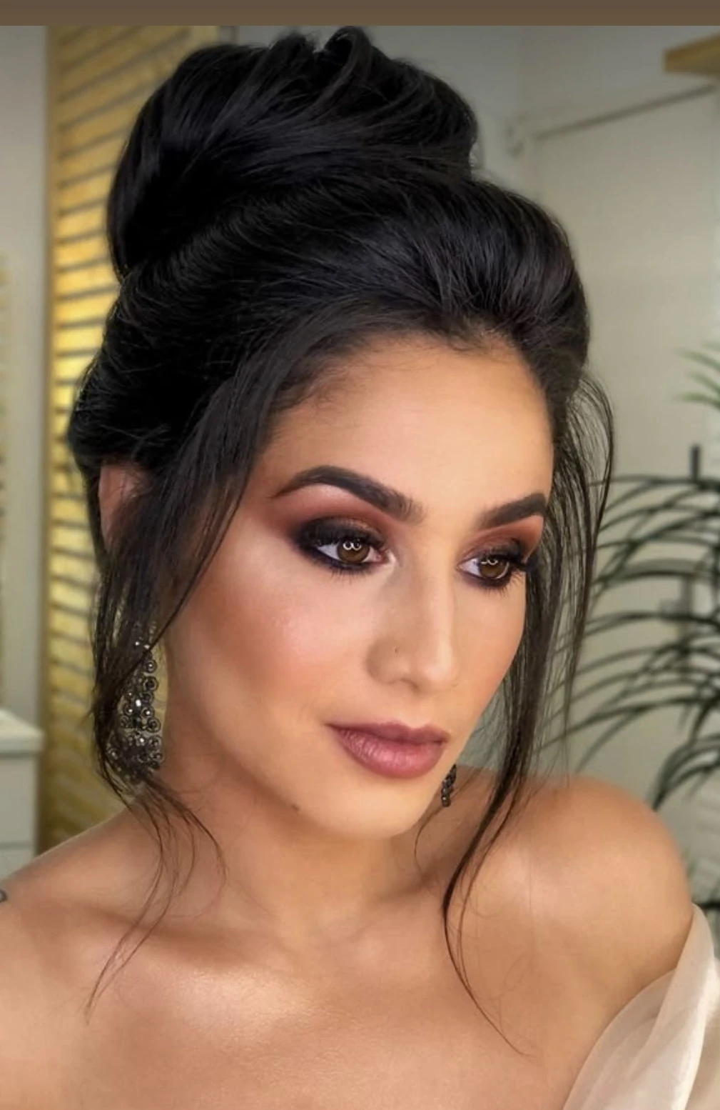 Guia Completo de Acessórios Essenciais Para o Coque Alto Perfeito