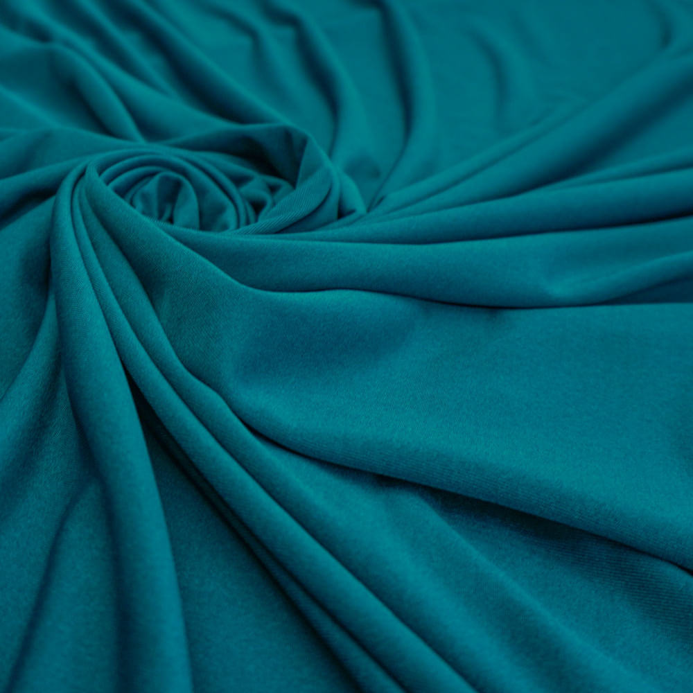 Vestido de madrinha verde petróleo: Elegância e sofisticação