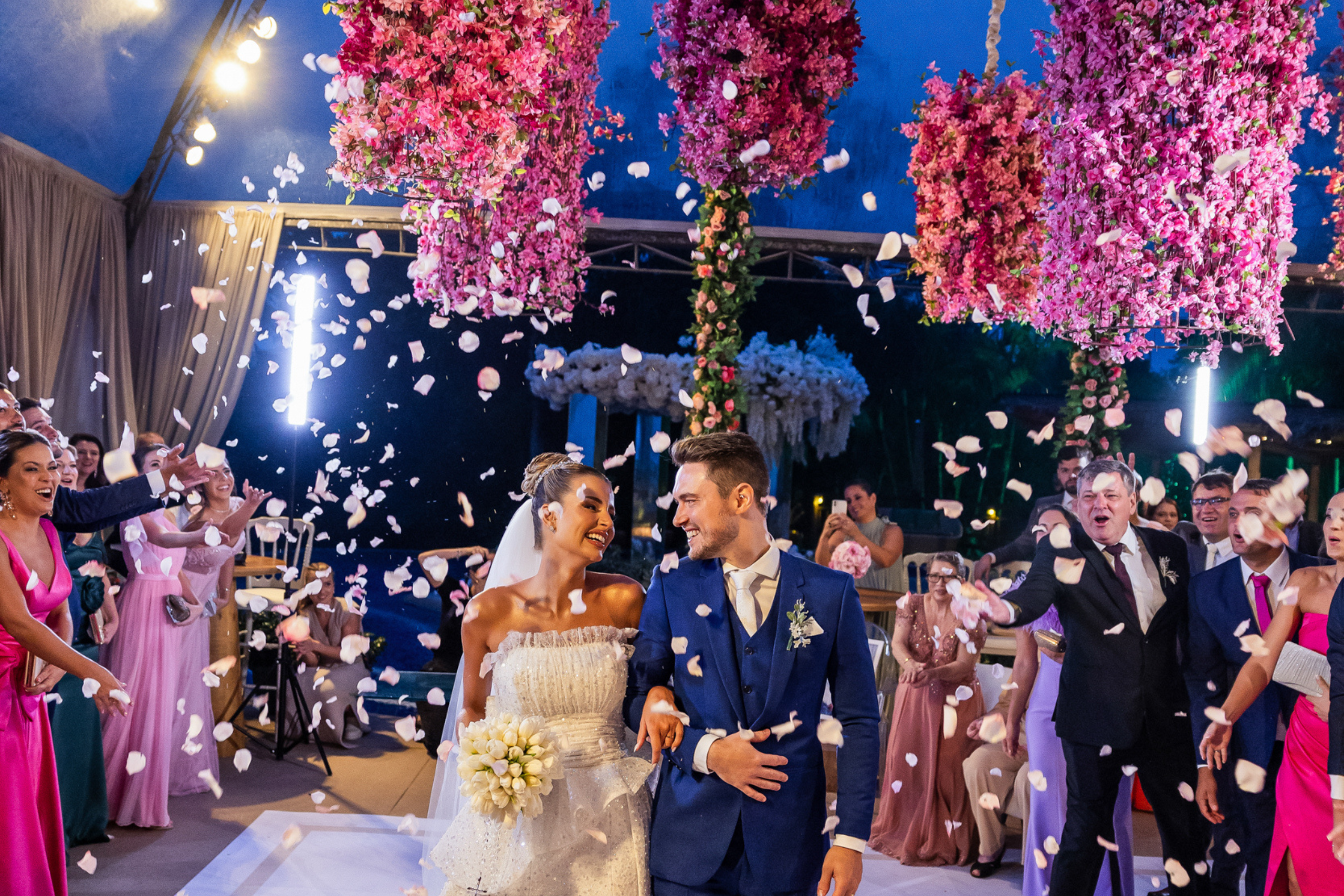 Transformative Teal: Como Incorporar a Cor Tendência de 2026 no Seu Casamento