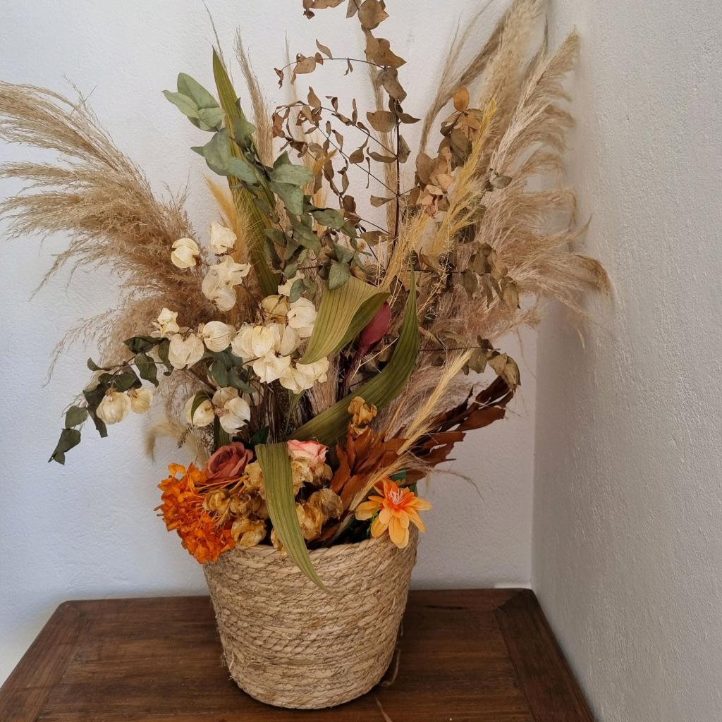 decoracao com arranjos no chao