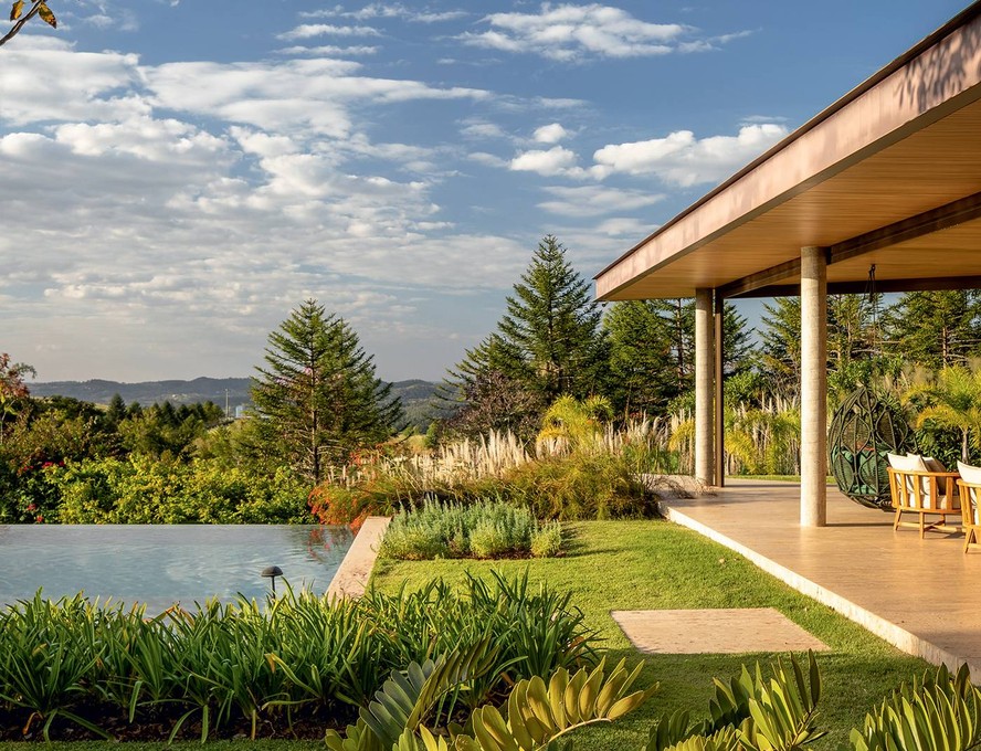 5 ideias de títulos:
1. Capim dos Pampas: O Guia Completo para uma Decoração Boho Chic
2. Transforme sua Casa: Como Usar Capim dos Pampas em Cada Cômodo
3. Dicas Essenciais: Conservação e Manutenção do seu Capim dos Pampas
4. Onde Comprar Capim dos Pampas: Melhores Lojas e Preços
5. Capim dos Pampas em Casamentos: Inspirações e Tendências