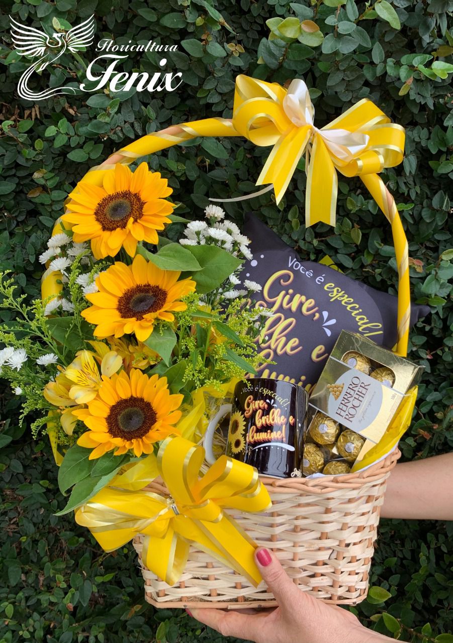 Arranjos de flores artificiais em cestos: durabilidade e beleza