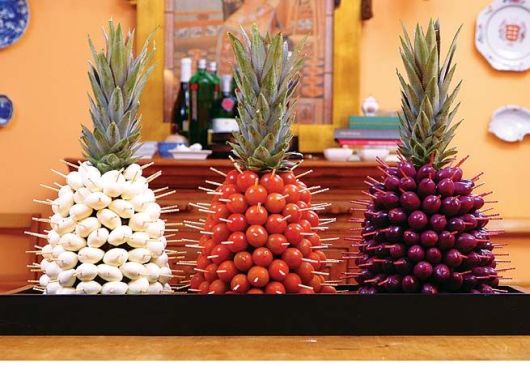 decoração com frutas tropicais