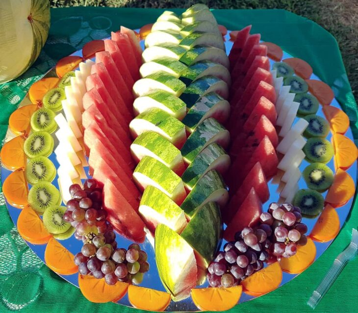 decoração com frutas para mesa de café da manhã