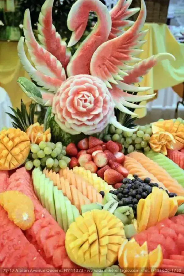 decoração com frutas para piquenique