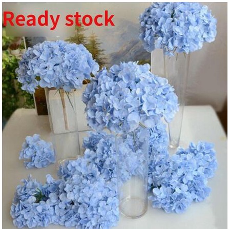 decoracao com hortensias e eucalipto
