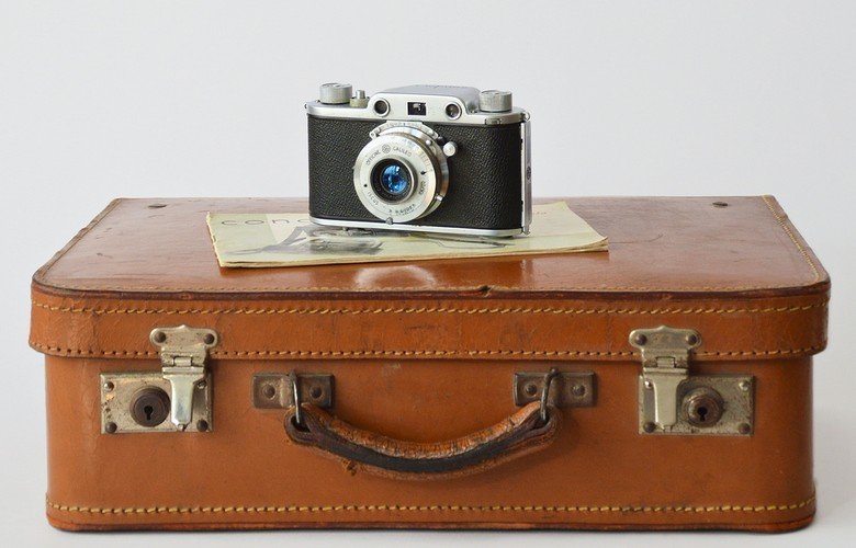 Guia Completo: Como Transformar Malas Antigas em Móveis Únicos