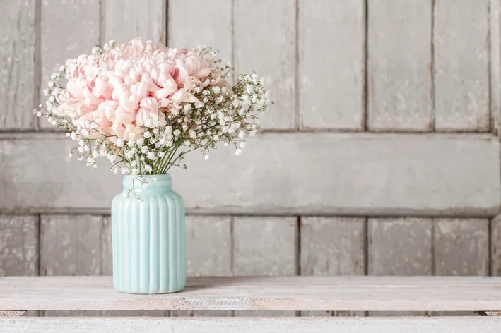 decoracao com mosquitinho (gipsofila)