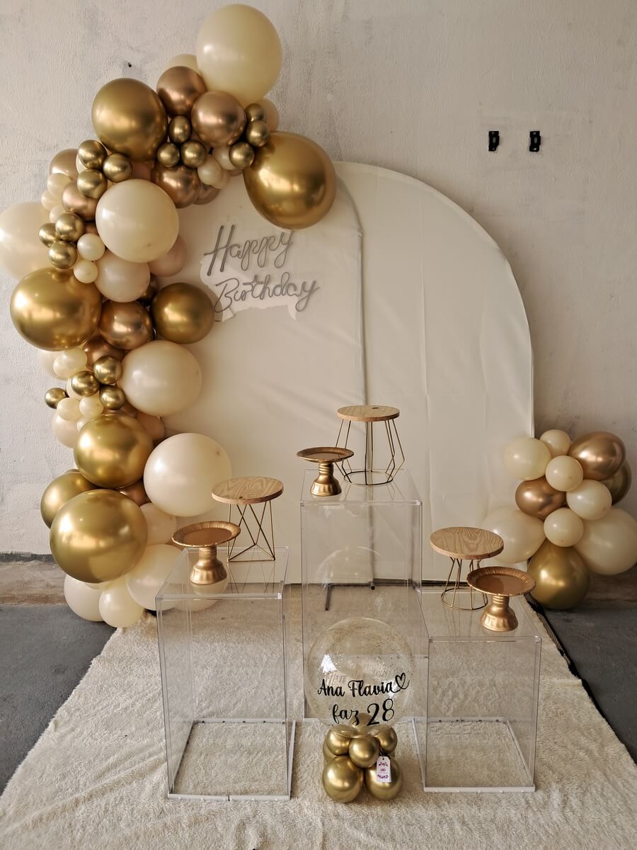 decoracao com toques de dourado