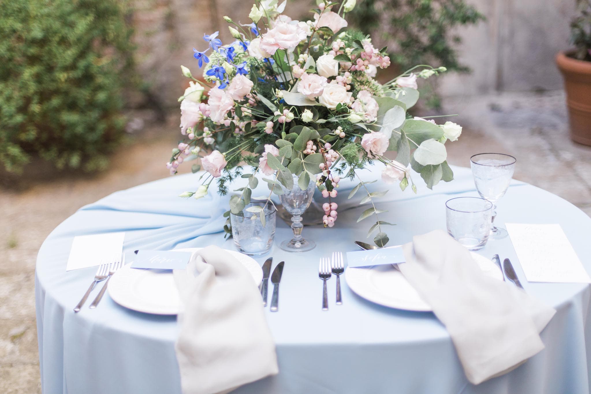 Paletas de Cores com Azul: Guia Completo para Combinar no Seu Casamento
