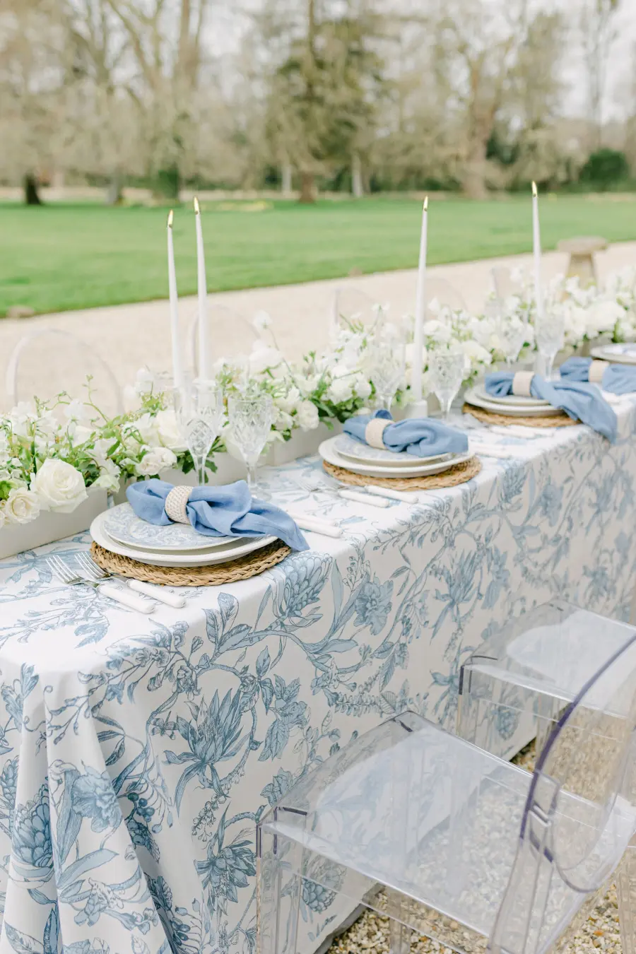 decoração de casamento azul moderno
