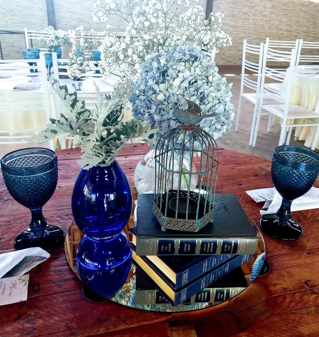 quanto custa decoração de festa 15 anos azul