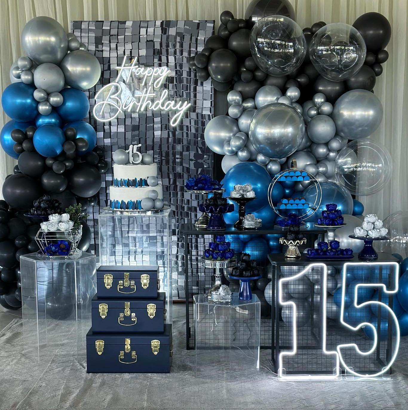 erros comuns na decoração de festa 15 anos azul