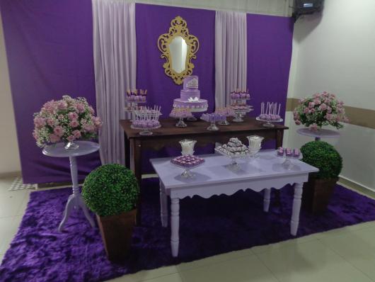 Combinações de Cores Perfeitas para sua Decoração de 15 Anos Lilás