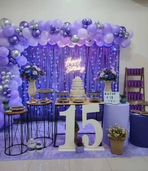 Combinações de Cores Perfeitas para sua Decoração de 15 Anos Lilás