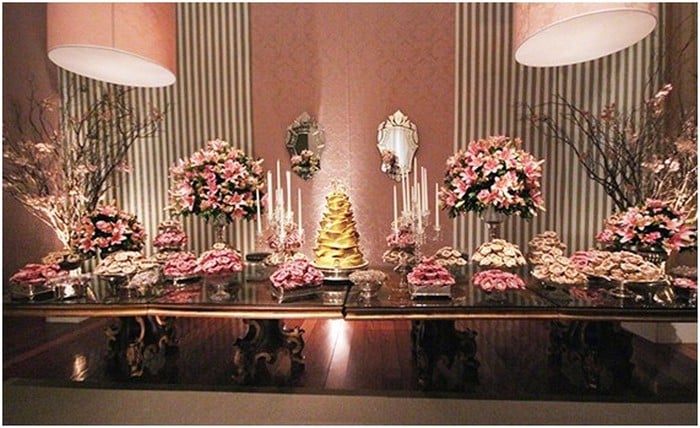 Festa de 15 Anos com Tema Neon: Dicas para uma Decoração Vibrante em Rosa Pink