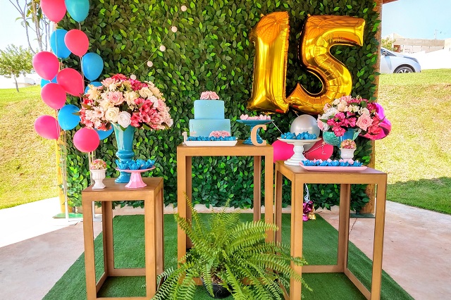 mini table 15 anos inspiração