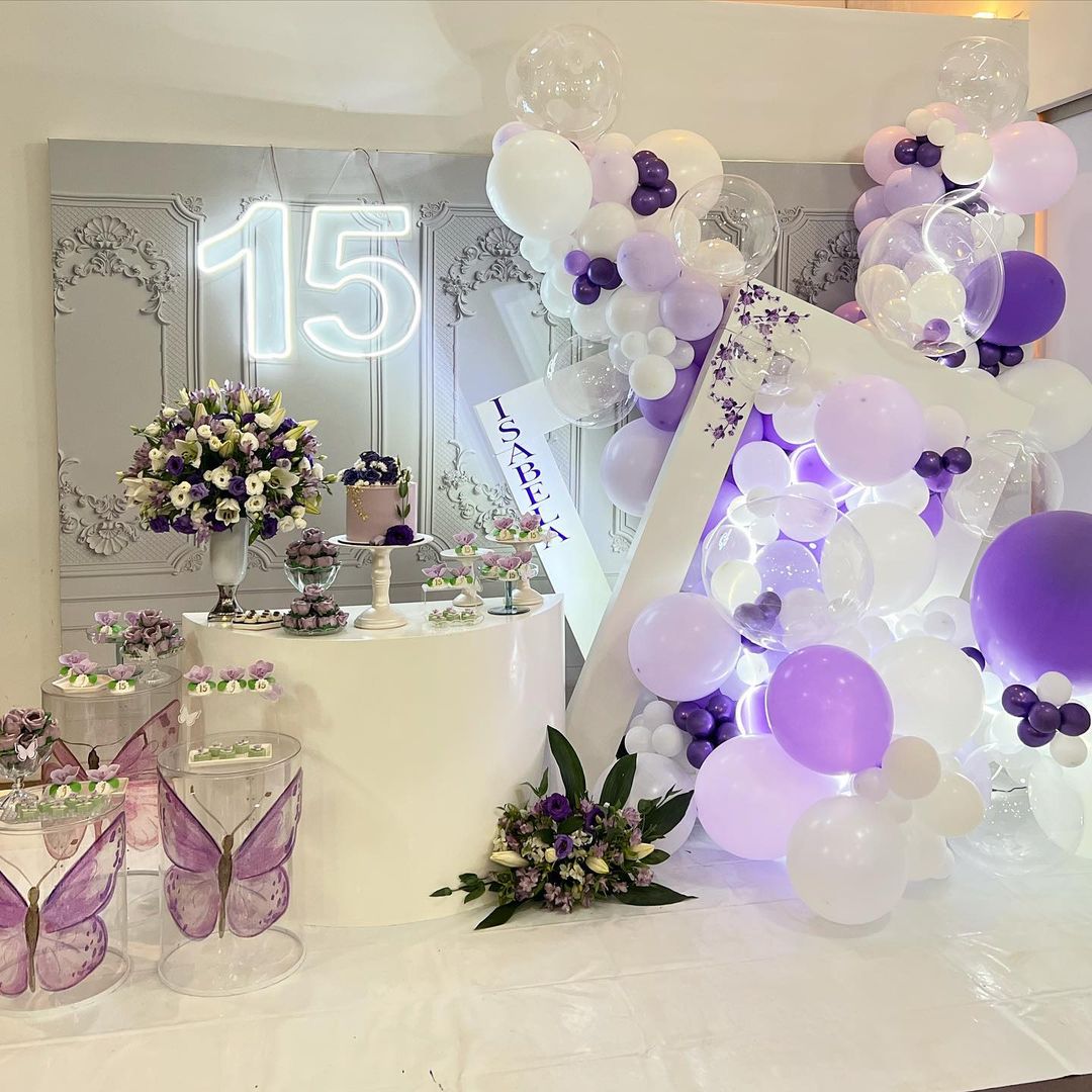 centro de mesa 15 anos criativo