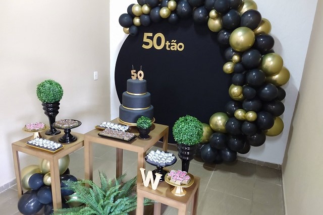 decoração de festa 50 anos com balões