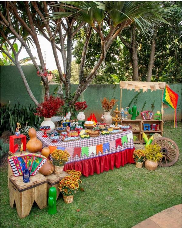 decoração de festa de 50 anos barata