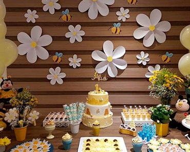decoração de festa temática barata